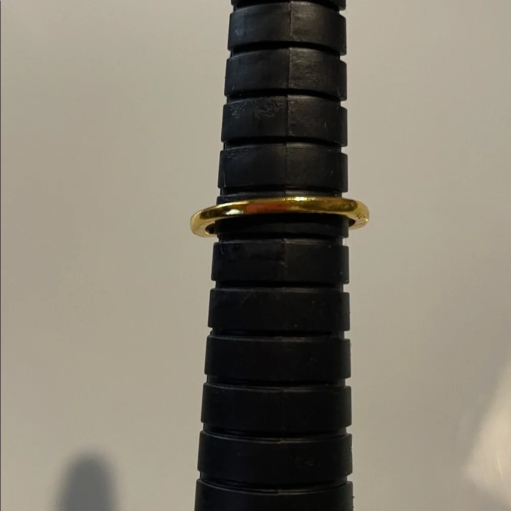 Elegant Gold and clear  Stone Ring‎